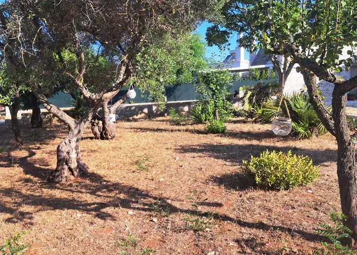 ゲストハウス Viale Del Sole - Il Trullo 3*